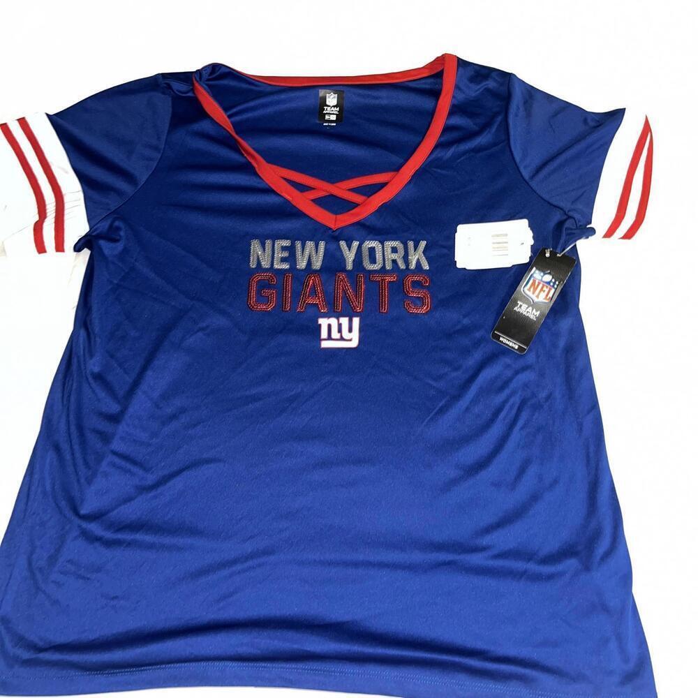 NWT NFL New York Giants Women's V-Neck T-Shirt Size Med New With Tags Football